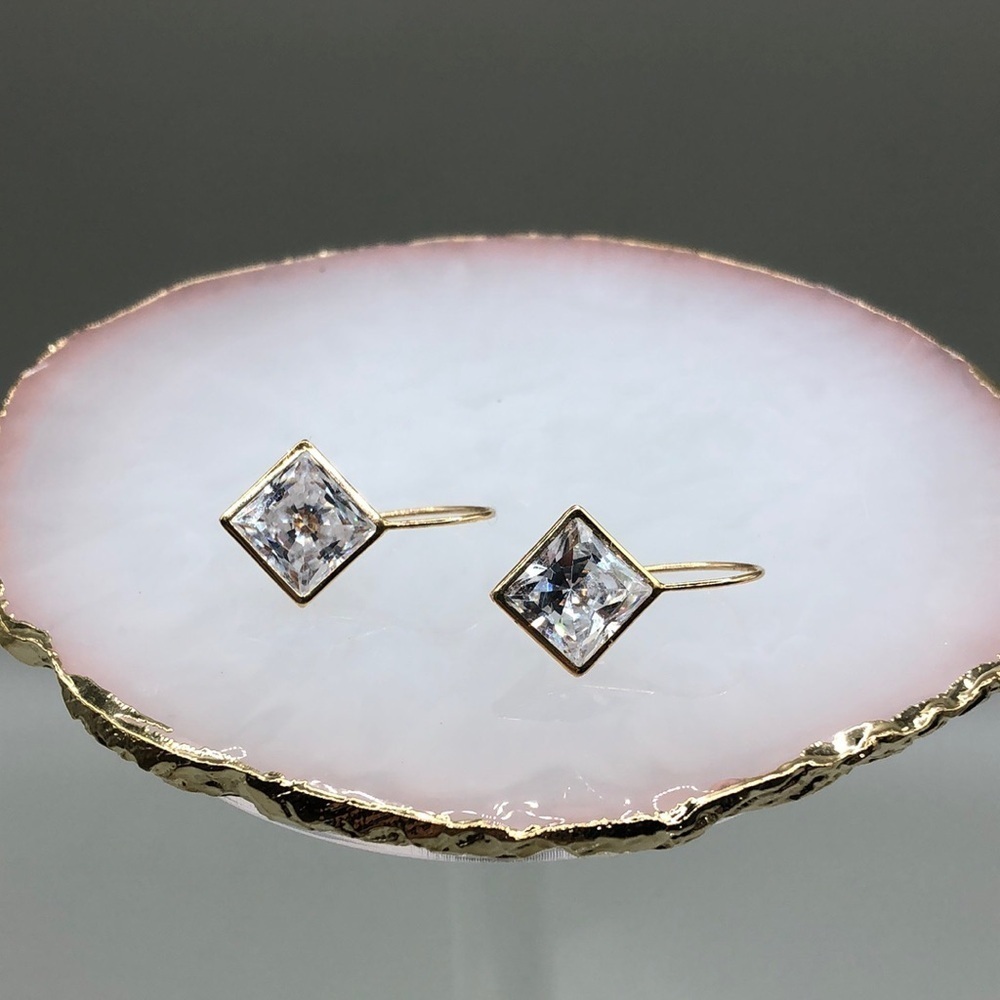 JCM CZ 14k yellow gold rhomb dazzling sparkling earrings, fine jewelry 3.4 g